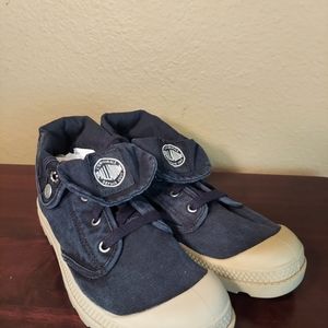 Palladium Baggy Low LP.